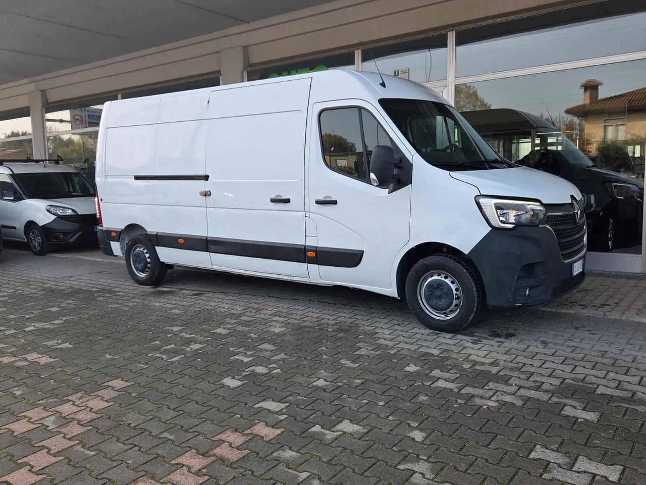 Renault Master T35 2.3 dCi 135 PL-TM Pianale Cabinato Ice
