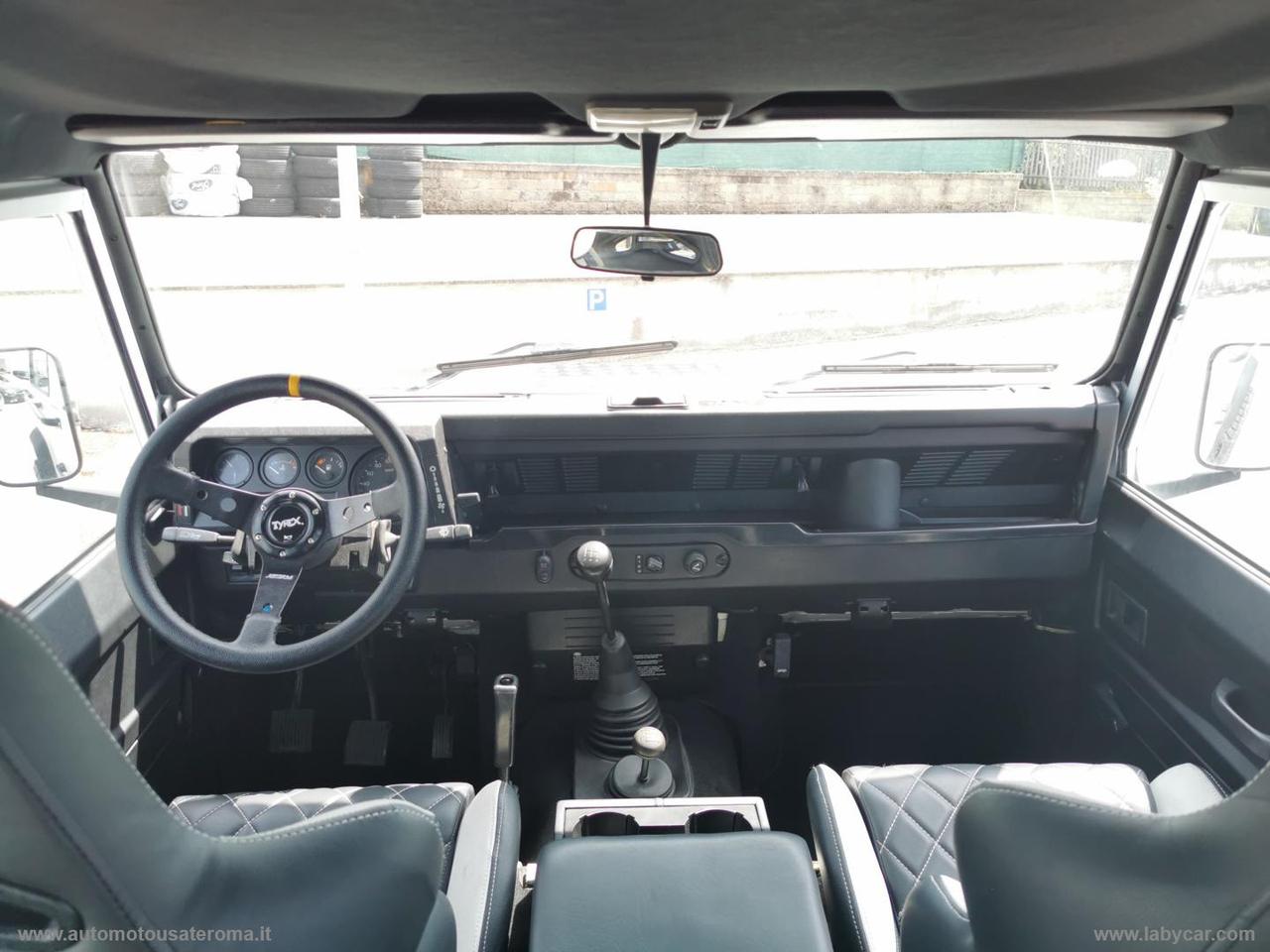 LAND ROVER Defender 90 2.5 Td5 Soft-Top