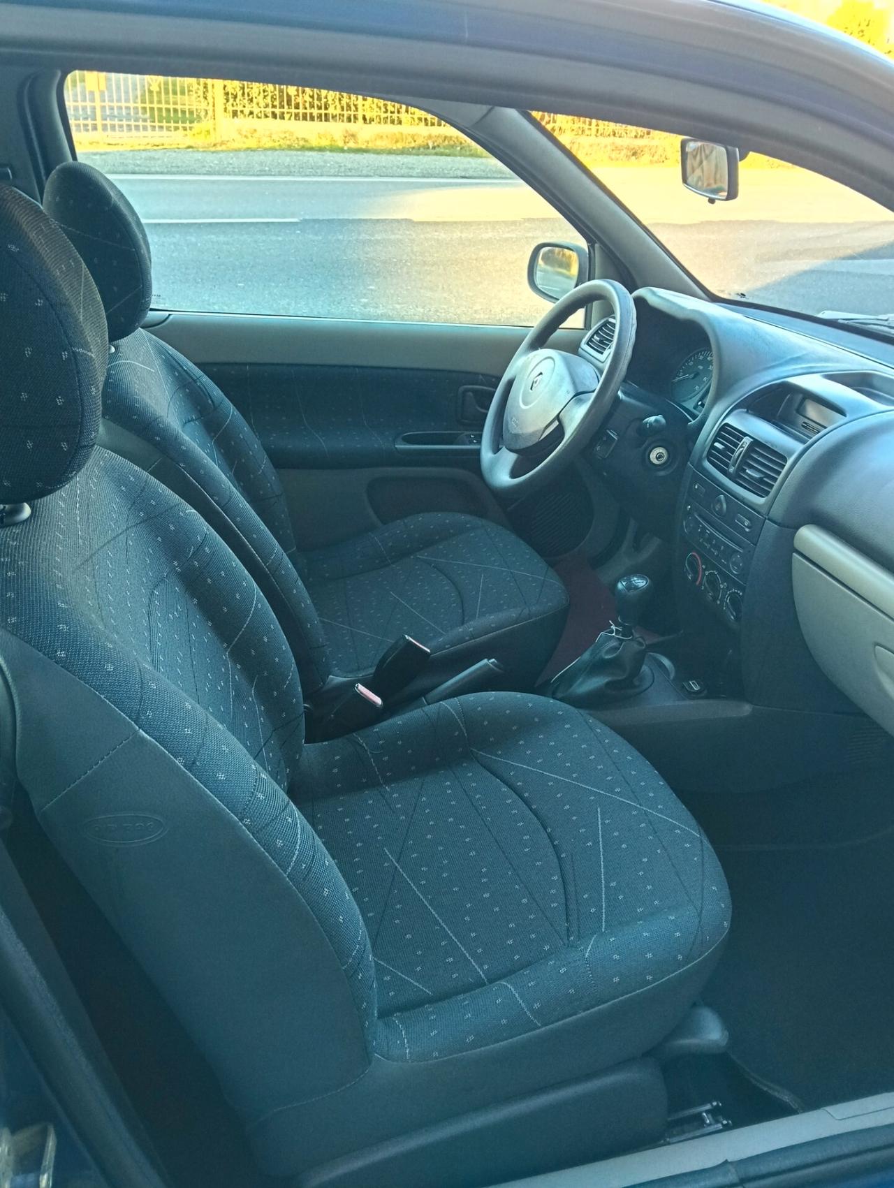 Renault Clio 1.2 cat 3 porte Access Authentique