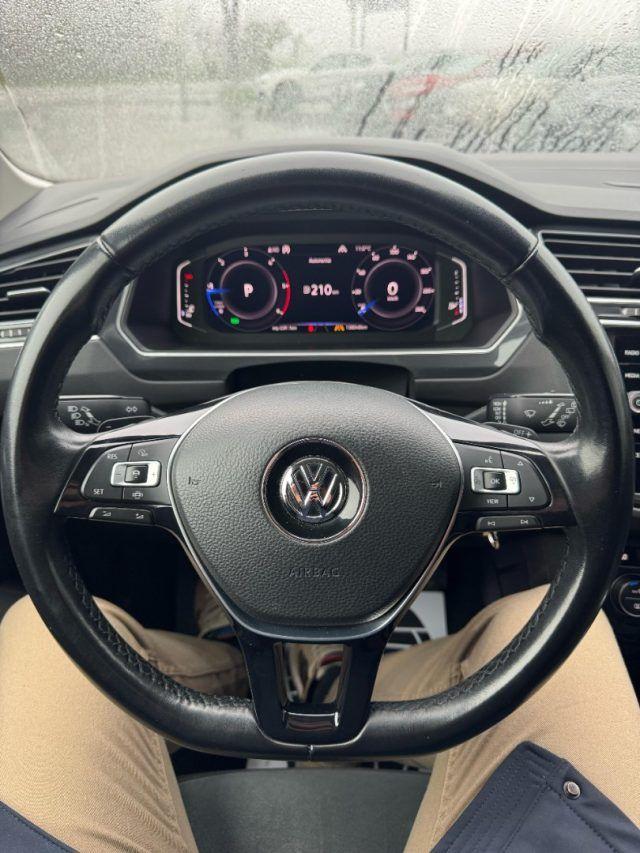 VOLKSWAGEN Tiguan 2.0 BiTDI SCR DSG 4MOTION R-Line BMT