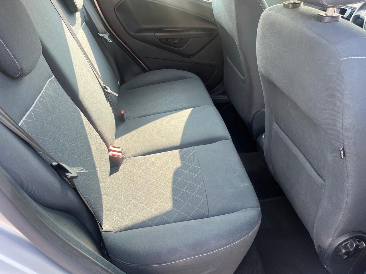 Ford Fiesta 1.4 TDCi 70CV 5p. Business ** NEOPATENTATI**