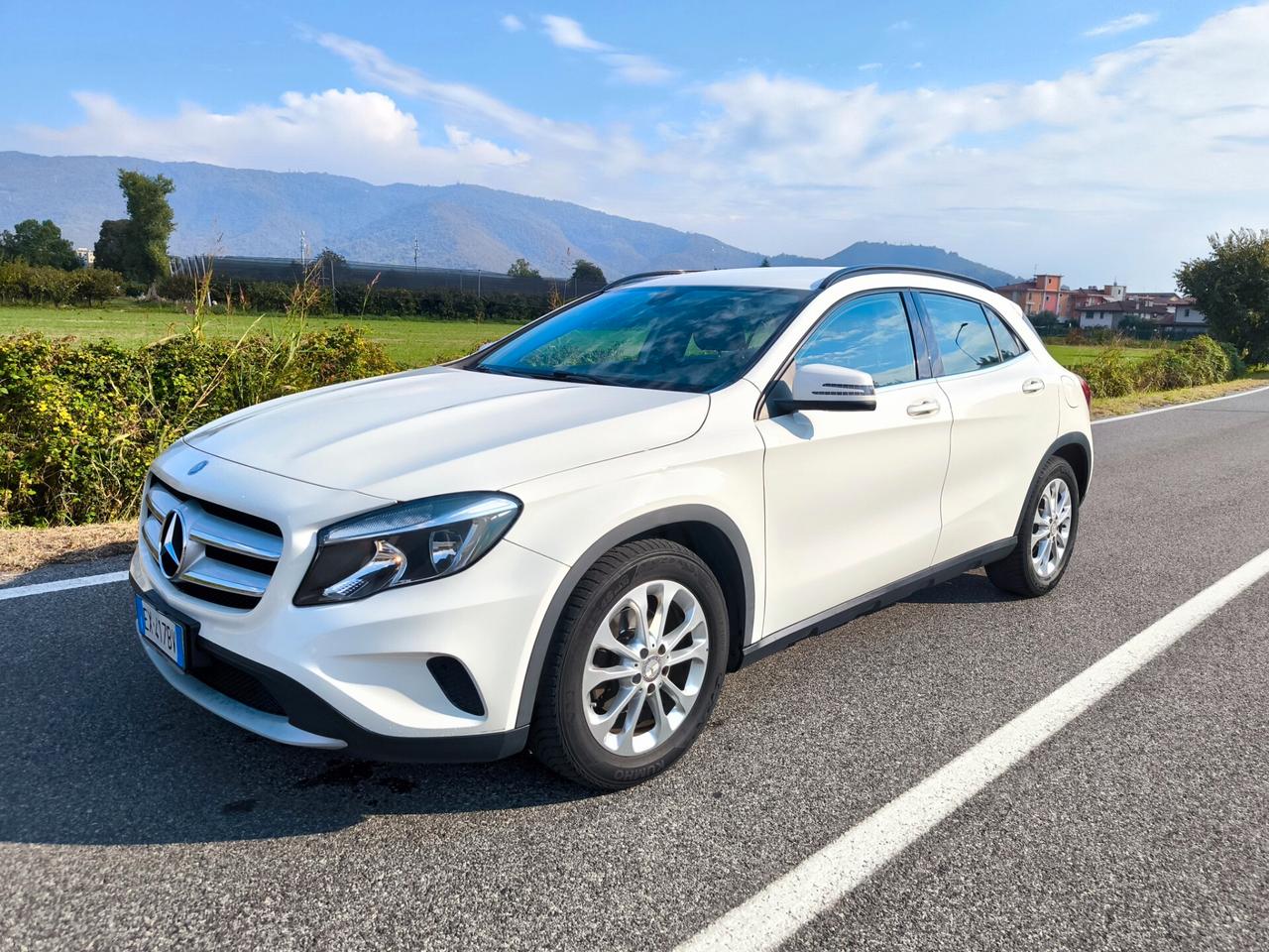 MERCEDES GLA 200 CDI AUTOMATIC – EURO 6 – 4 MATIC-OK NEOPATENTATI