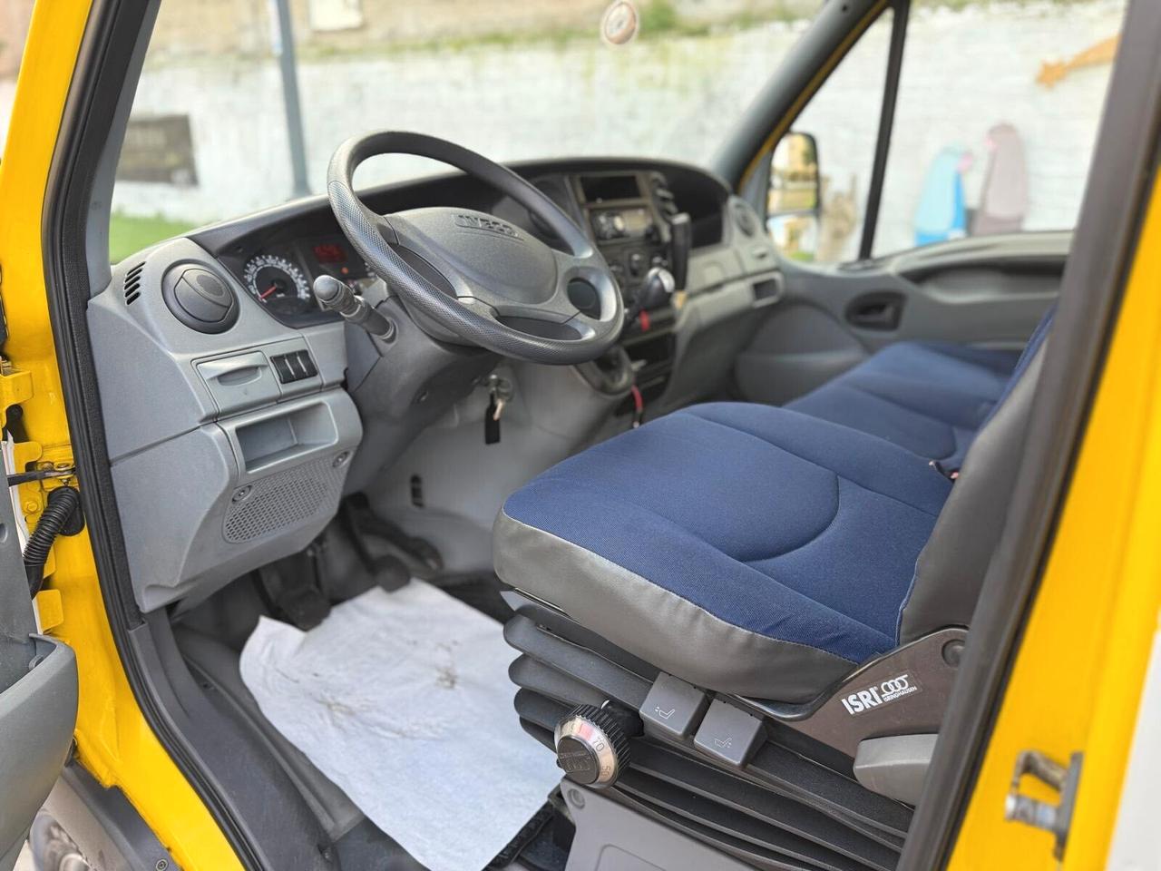 Iveco DAILY CARROATTREZZI SCARRABILE COMEAR