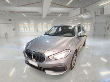 BMW 116 BUSINESS ADVANTAGE AUTOM. 5 PORTE BERLINA