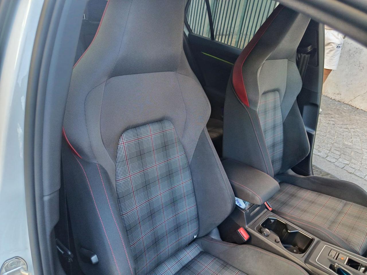 Volkswagen Golf Ultimate 2.0 TSI GTI #10337