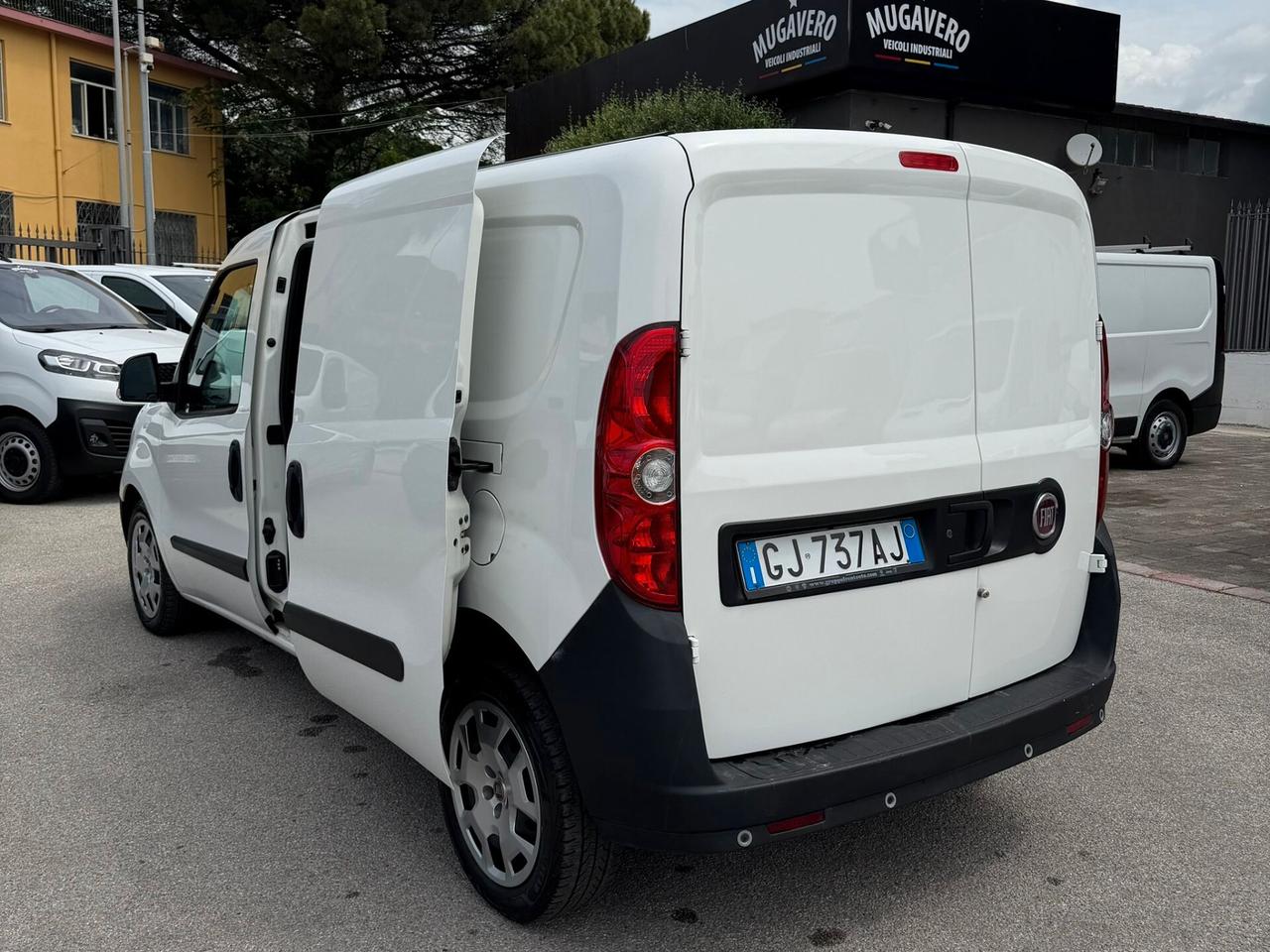 FIAT DOBLO' MAXI 1.6 DOPPIA PORTA LAT FURG