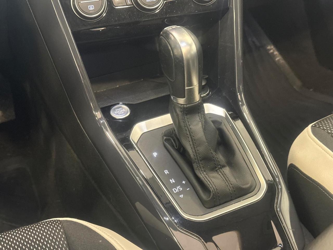 Volkswagen T-Roc 1.5 TSI DSG tetto solo 80000km