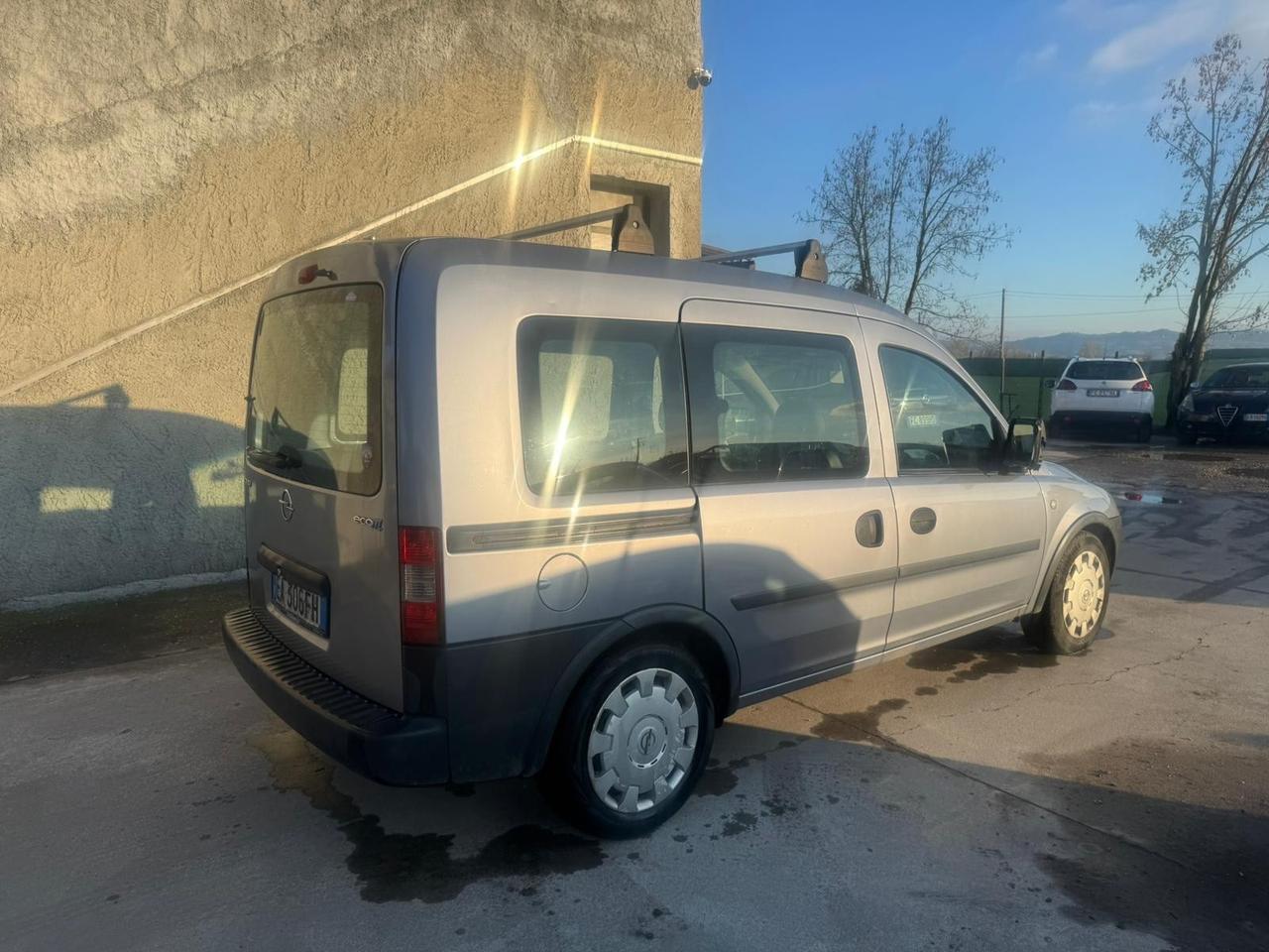 Opel Combo 1.6 EcoM 4p. Van Vetrato