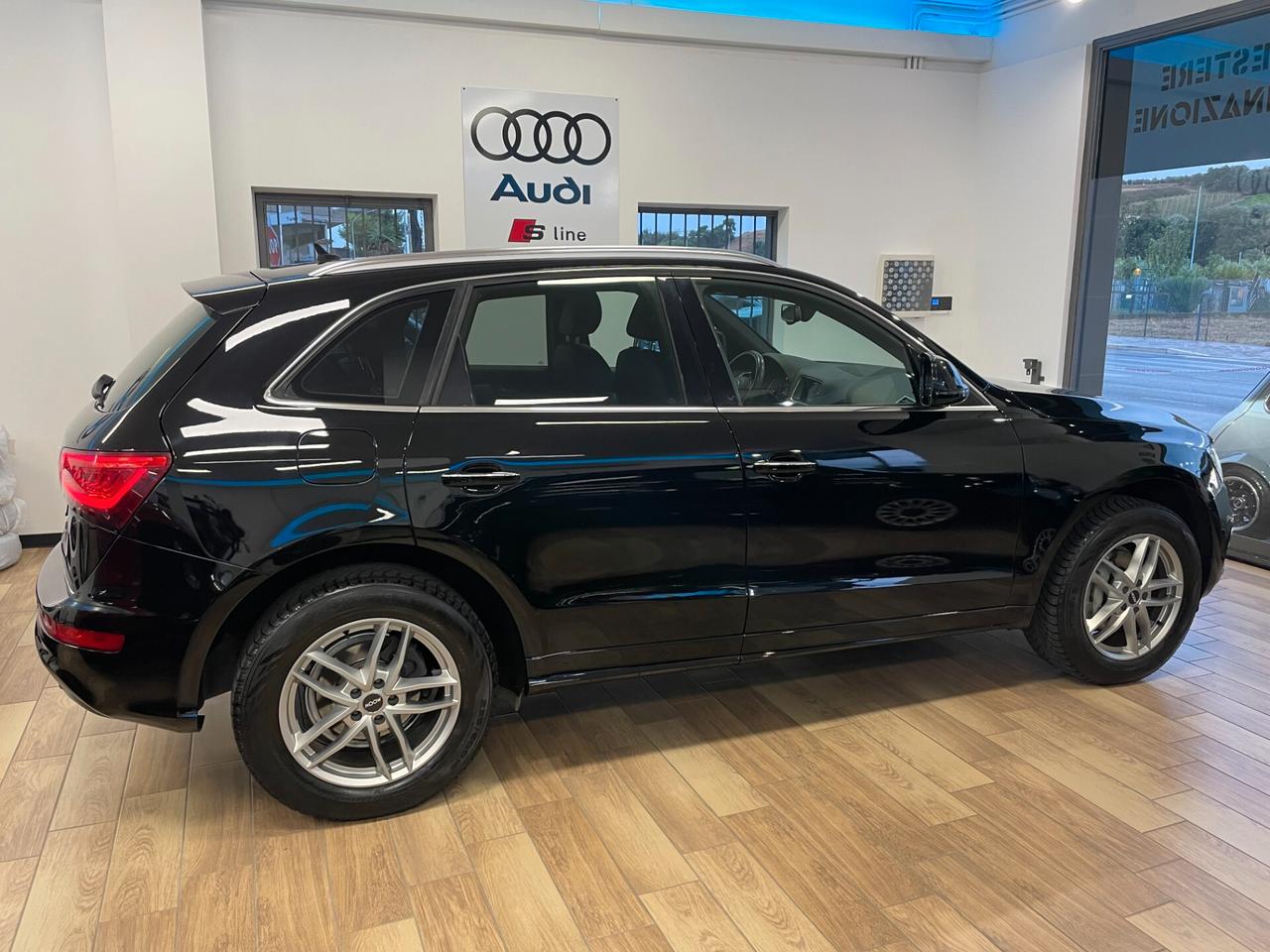 Audi Q5 2.0 TDI 163 CV quattro S tronic S-Line PANORAMA