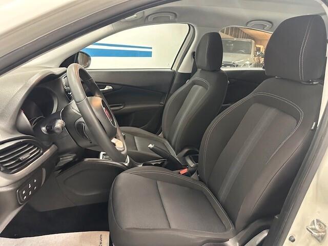 Fiat Tipo 4p 1.6 mjt Easy 120cv my19 * 32.000 KM * EURO6 *