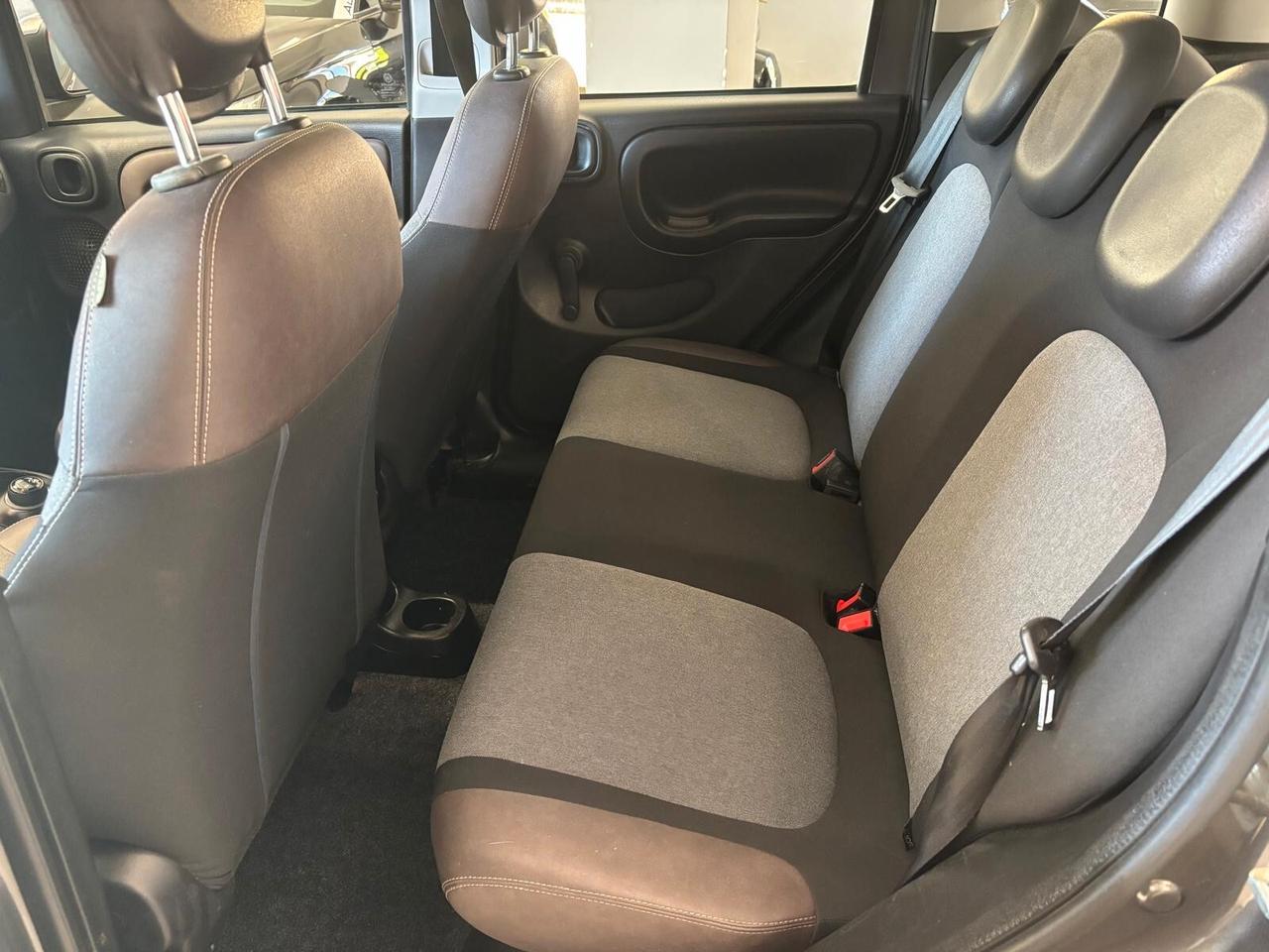 FIAT PANDA CROSS 4X4 ANNO 2018 DS 1.3 ADATTA NEOPATENTATI KM 119 MILA
