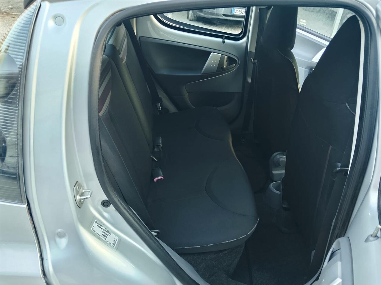 Citroen C1 1.0 5 porte 2010 FIAMMANTE 12 MESI DI GARANZIA