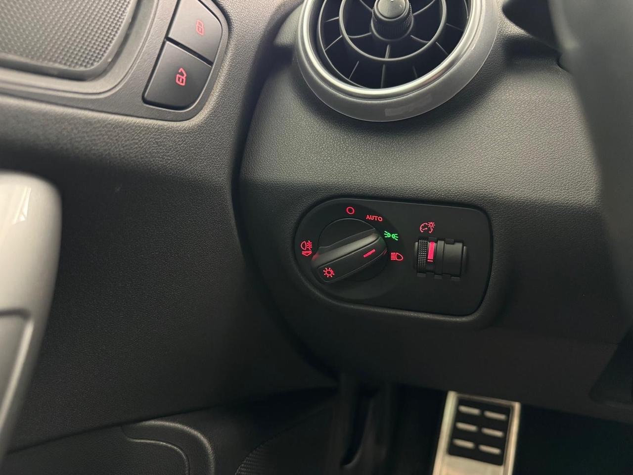 Audi A1 SPB TFSI S-Line / automatica DSG/full led