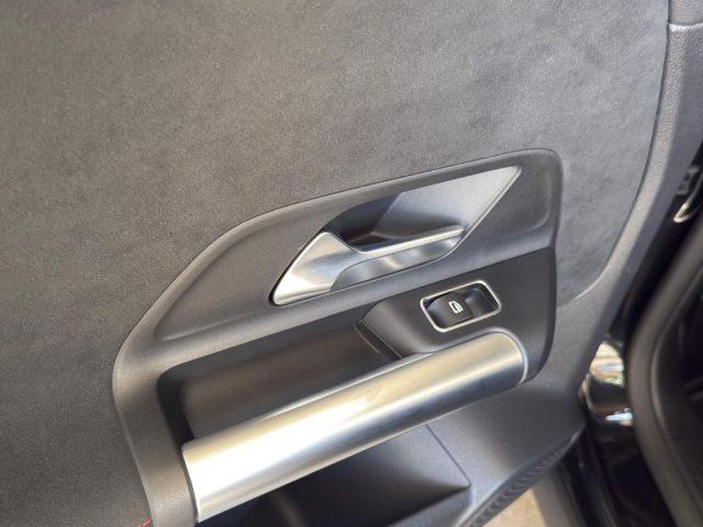 MERCEDES-BENZ GLA 200 d Automatic AMG Line Premium