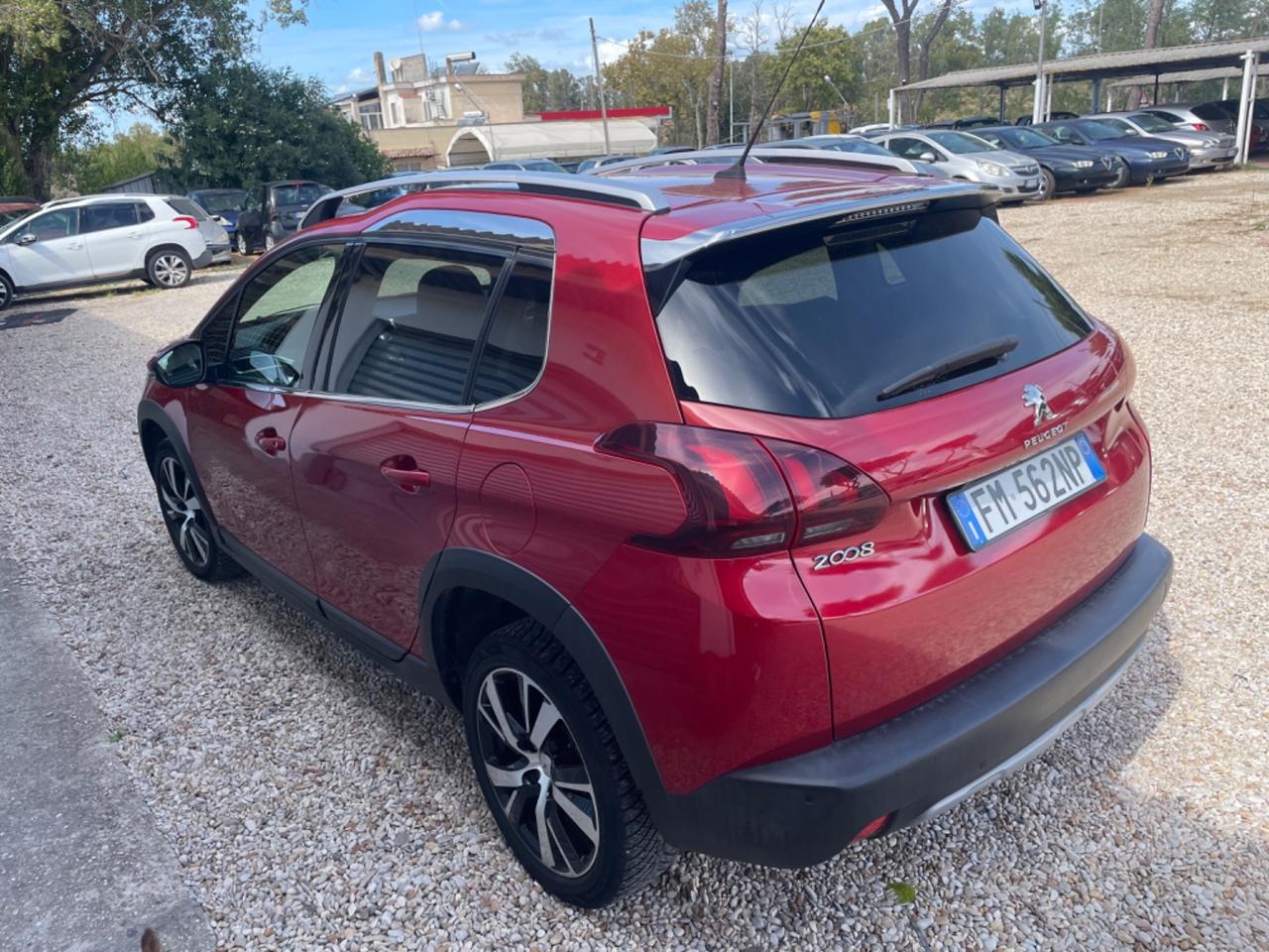 Peugeot 2008 BlueHDi 100 Allure