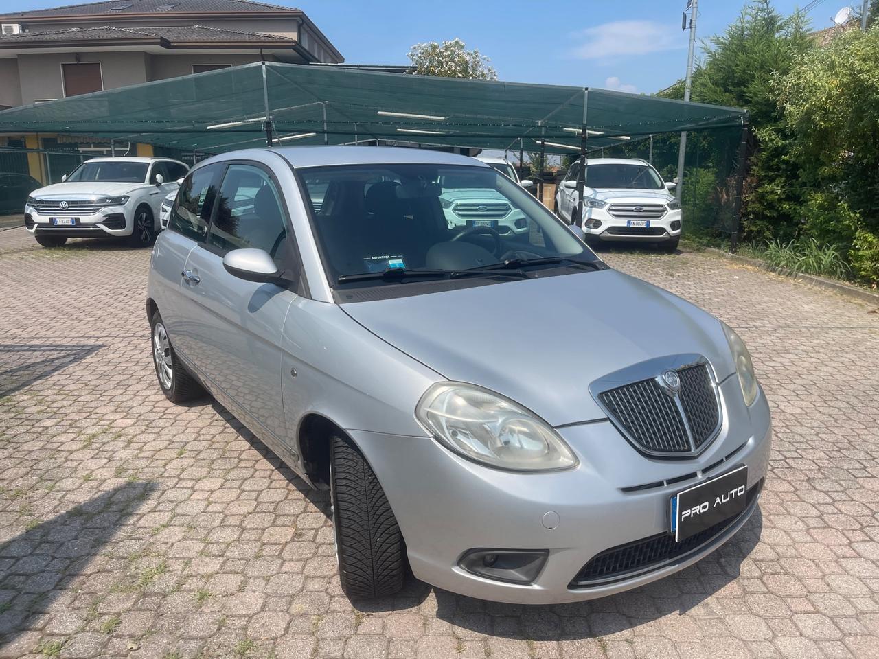 Lancia Ypsilon 1.4 Platino Ecochic GPL