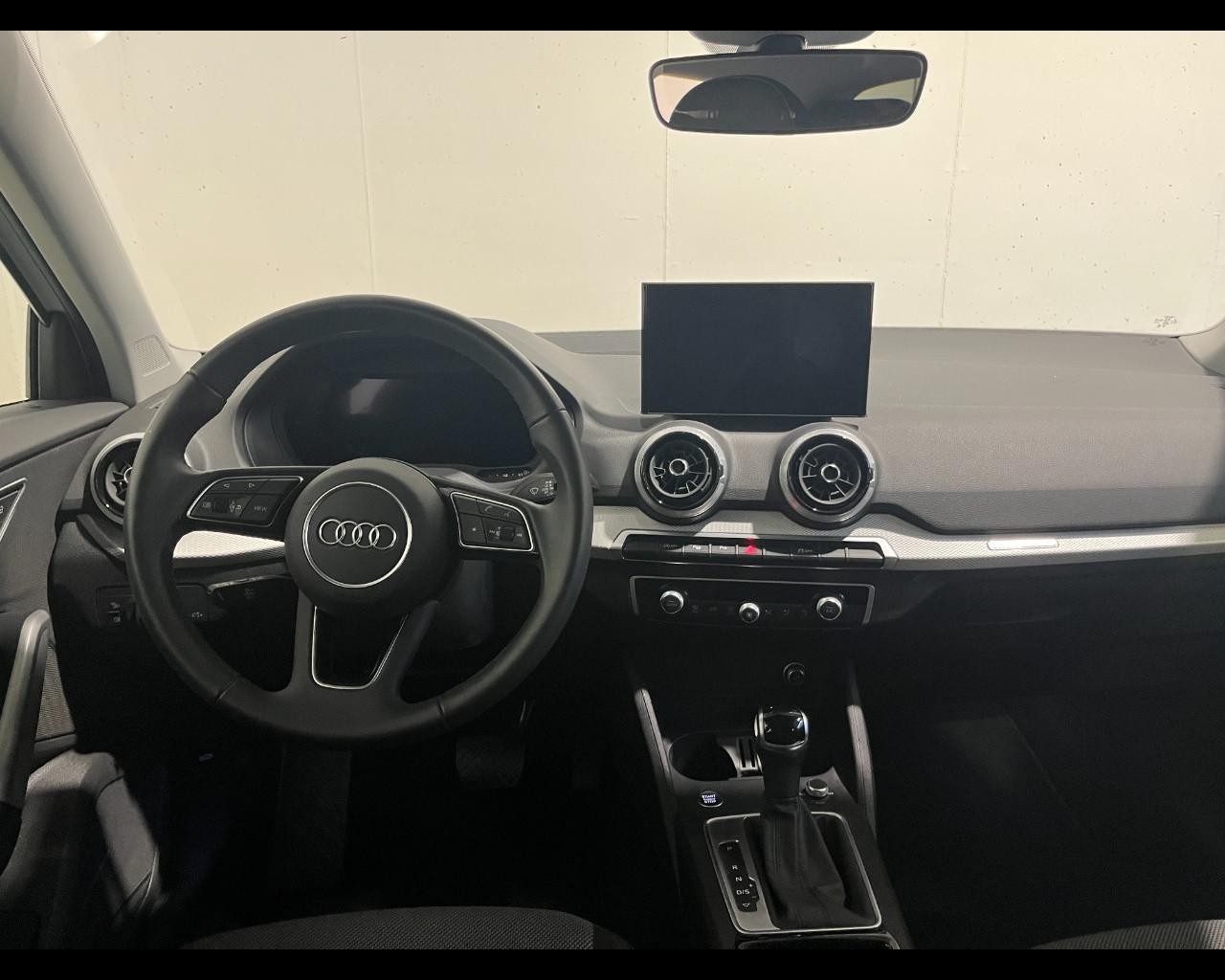 AUDI Q2 35 TFSI S-TRONIC S-LINE EDITION