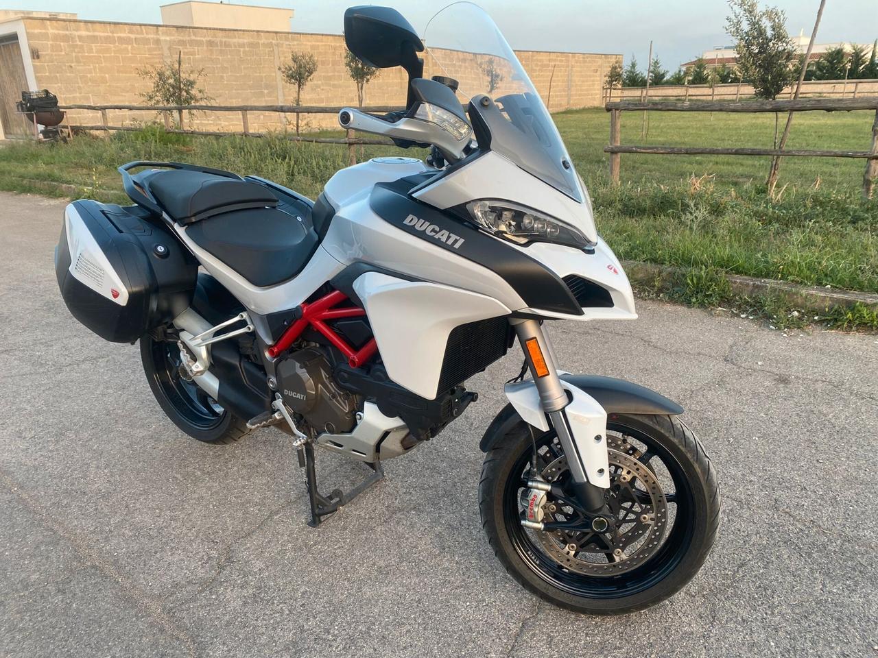 Ducati Multistrada 1200 S (ICEBERG WHITE)