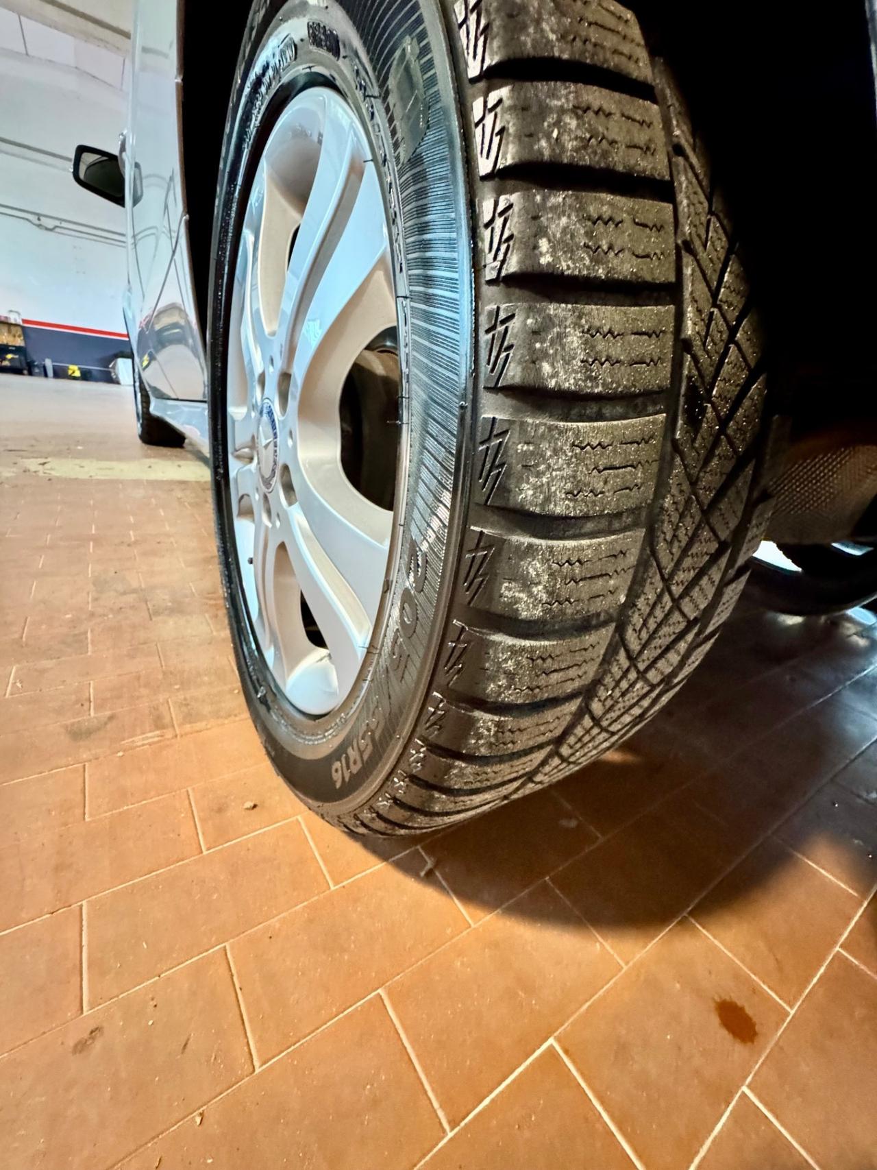 Mercedes-benz B 180 BlueEFFICIENCY Executive