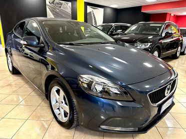 VOLVO V40 D2 Geartronic UNIPRO TAGLIANDI