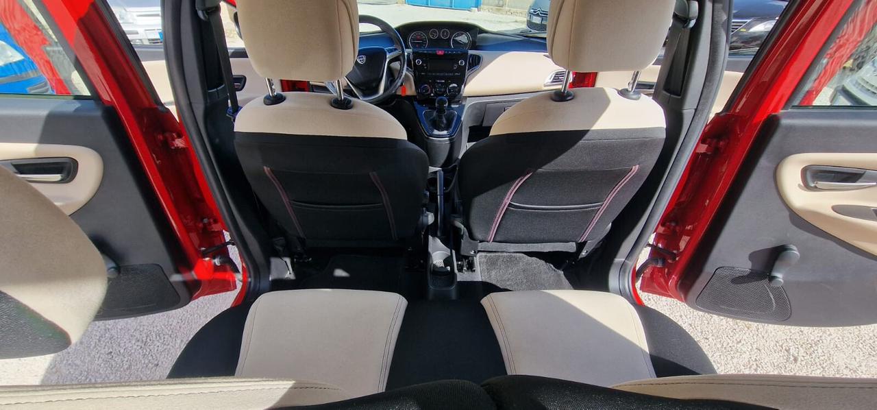 Lancia Ypsilon 0.9 TwinAir 85 CV Metano Ecochic Elefantino