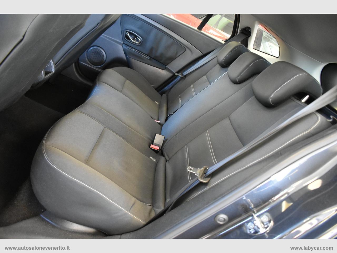 RENAULT Mégane 1.5 dCi 110 CV SporTour Wave
