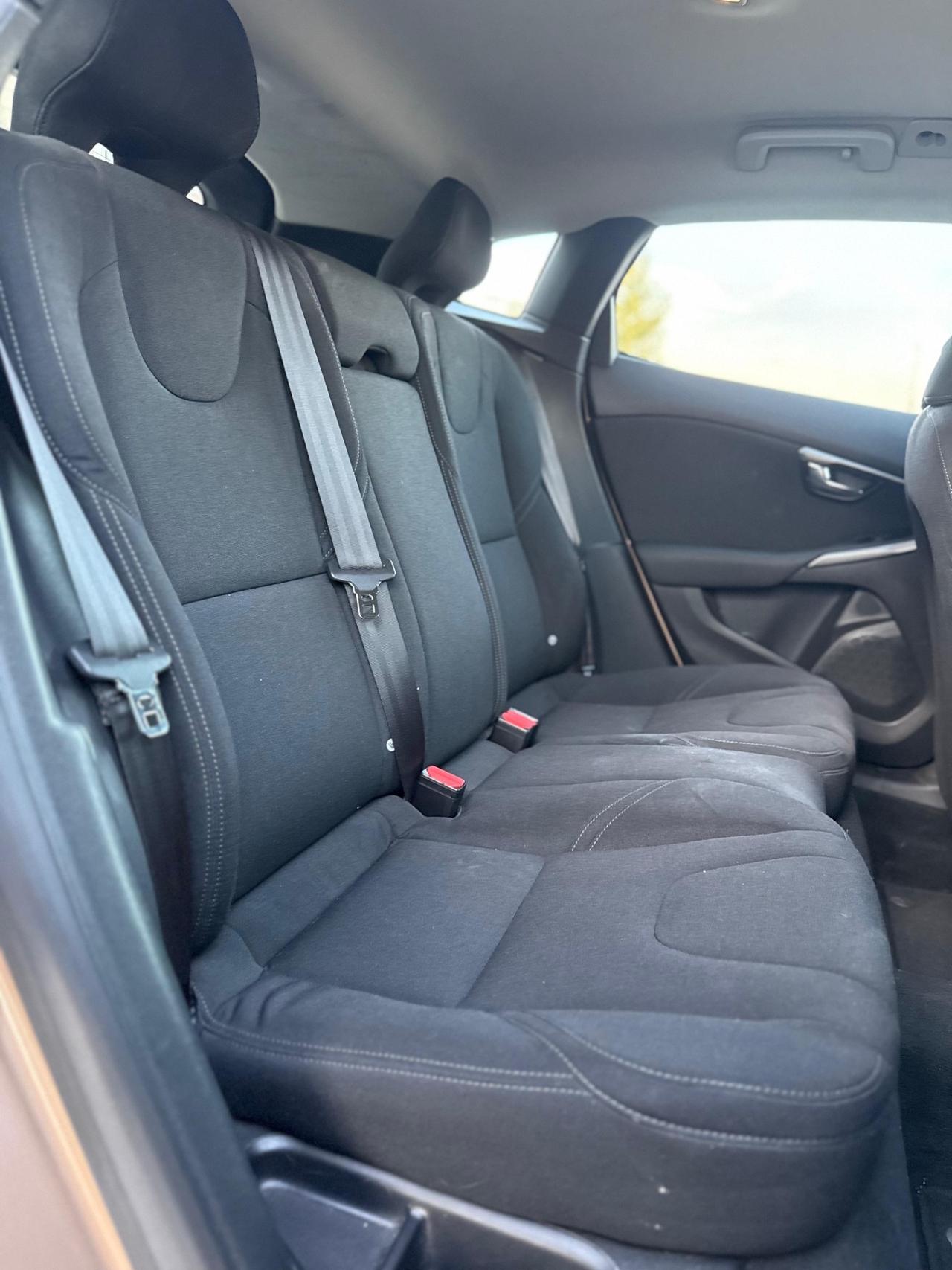 Volvo V40 Cross Country 1.6 diesel euro 5 km 150.000