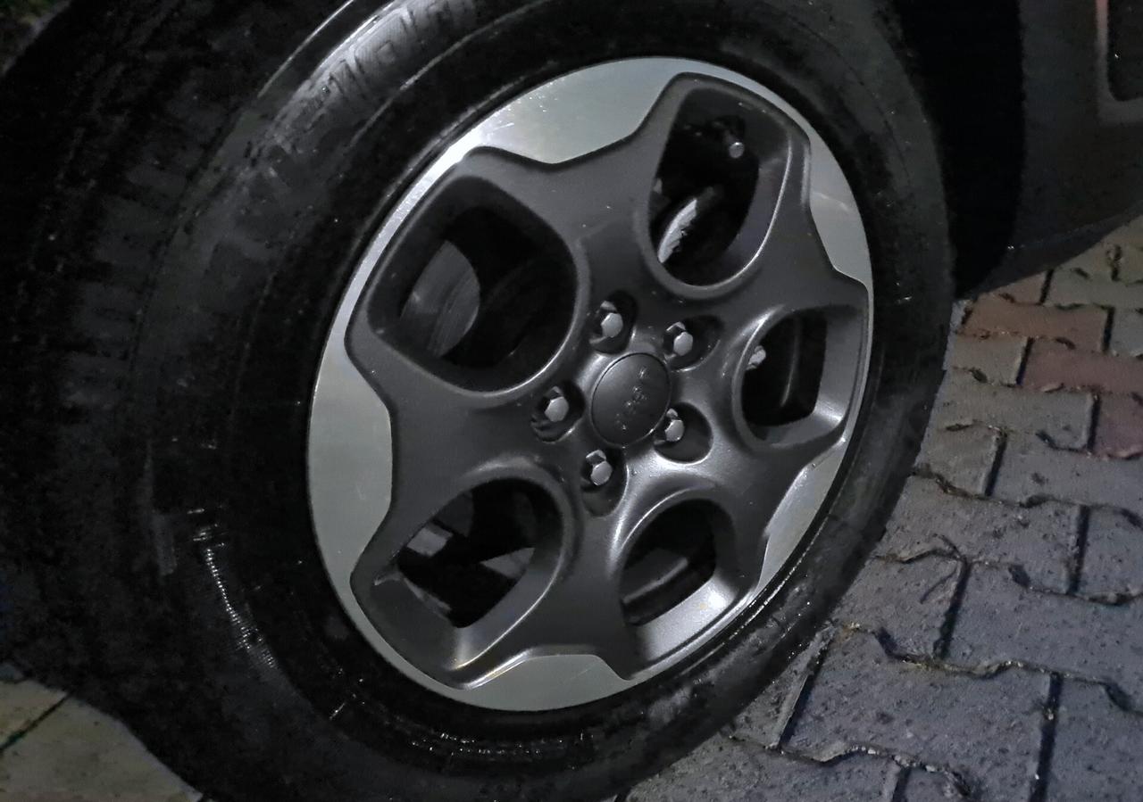 Jeep Renegade 1.6 E-TorQ EVO Longitude