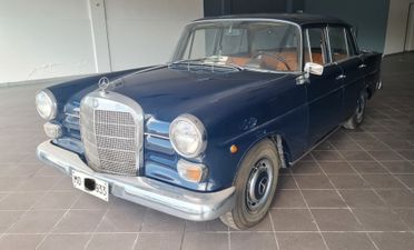 Mercedes-benz 230 W 110