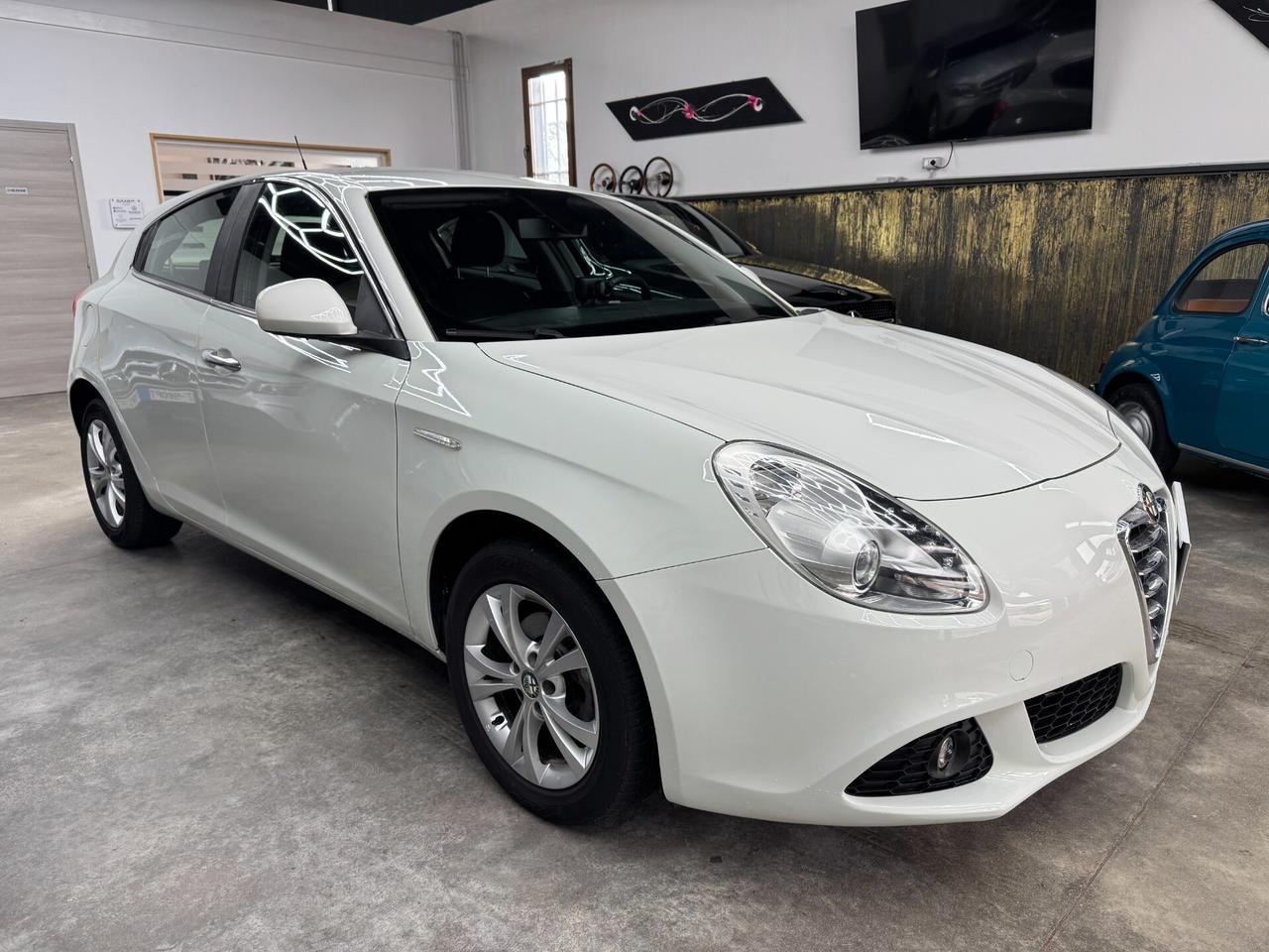 Alfa Romeo Giulietta 1.6 JTDm-2 105 CV Distinctive