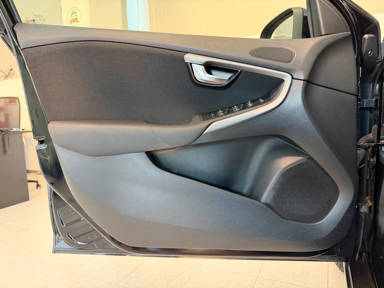 Volvo V40 Cross Country D2 Business 120CV NEOPATENTATI FINANZIABILE