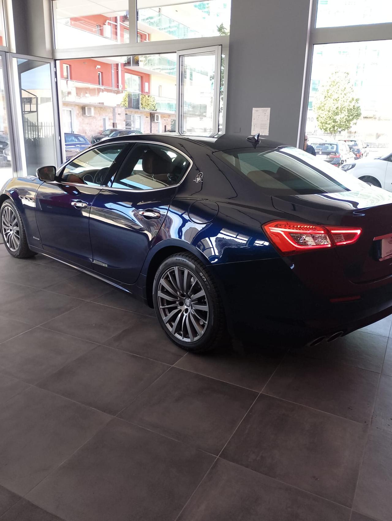 Maserati Ghibli V6 Granlusso