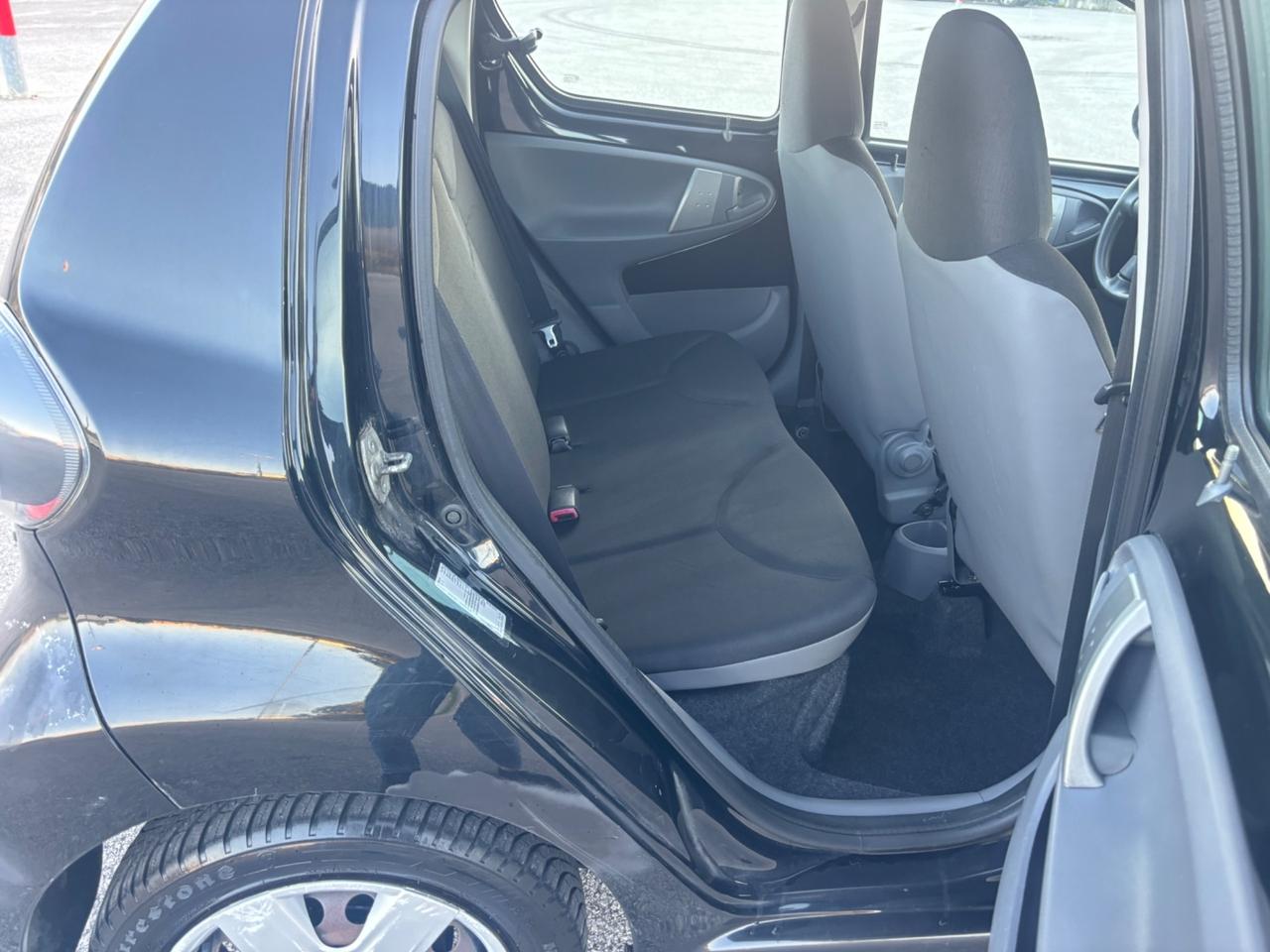 Toyota Aygo 1.0 12V VVT-i 5 porte Active Connect