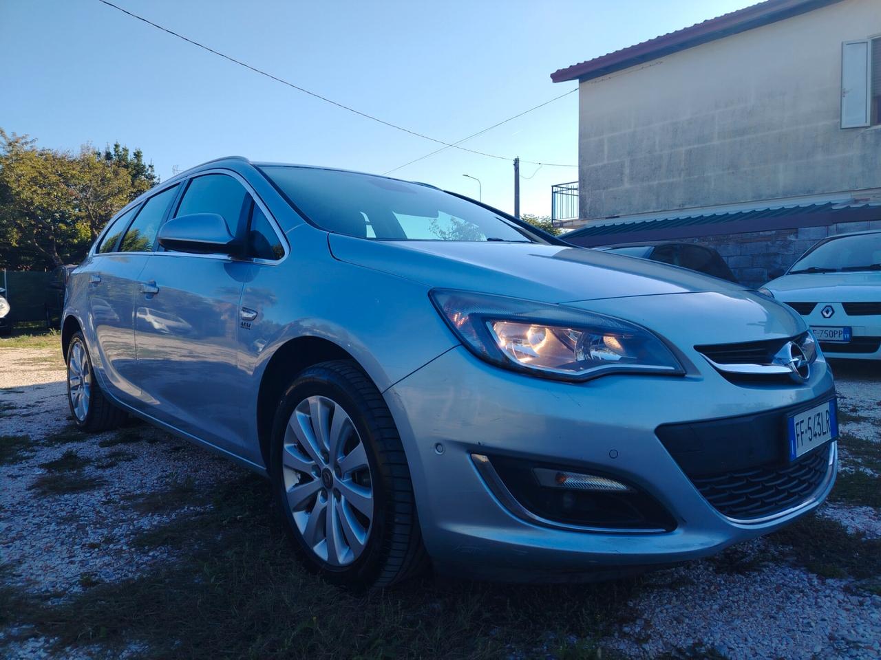 Opel Astra 1.6 CDTI EcoFLEX S&S Sports Tourer Cosmo