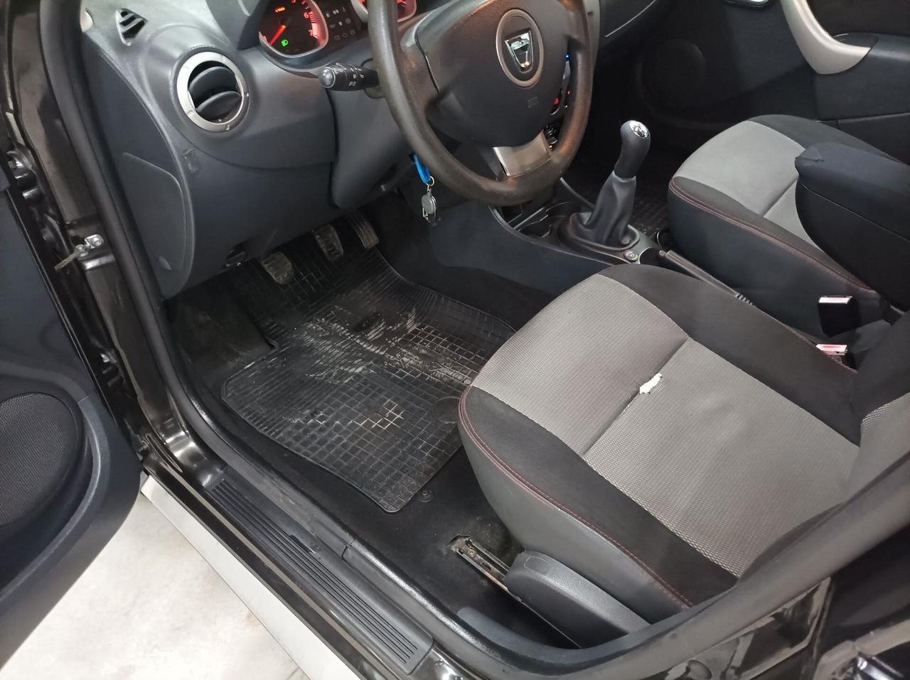 Dacia Duster 1.6 110CV 4x2 GPL Ambiance 02/2013