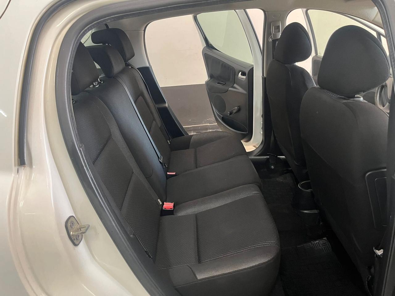 Peugeot 207 1.4 HDi 70CV 5p. 2012 unico prop