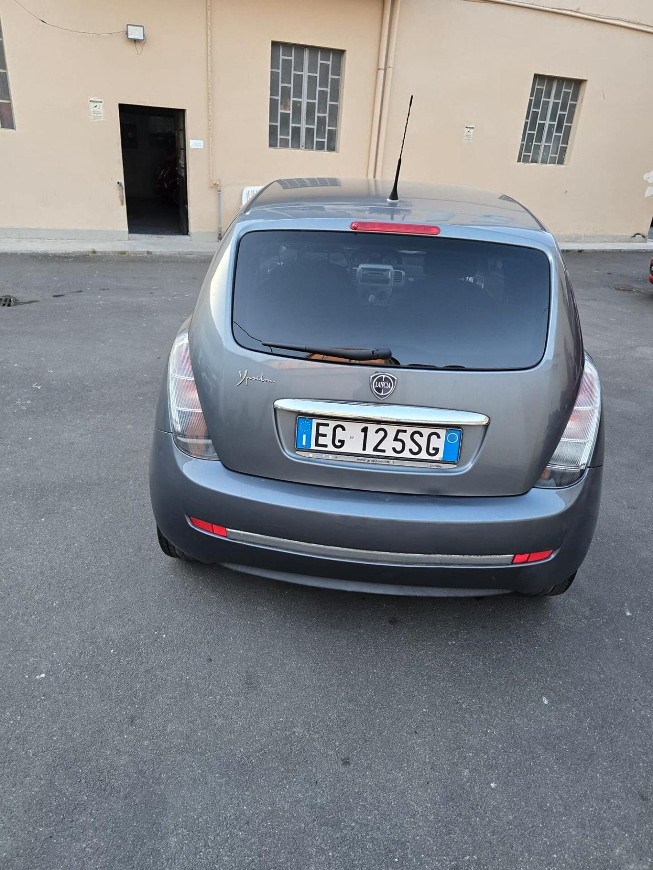 Lancia Ypsilon 1.2 69 CV Diva perfetta unico proprietario 70 mila km possibilita garanzia 12 mesi