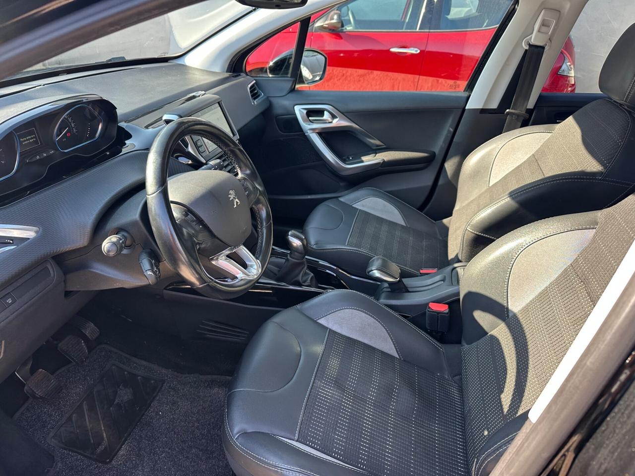 Peugeot 2008 1.2 Benzina 110 Cv Allure 2017 Km 120