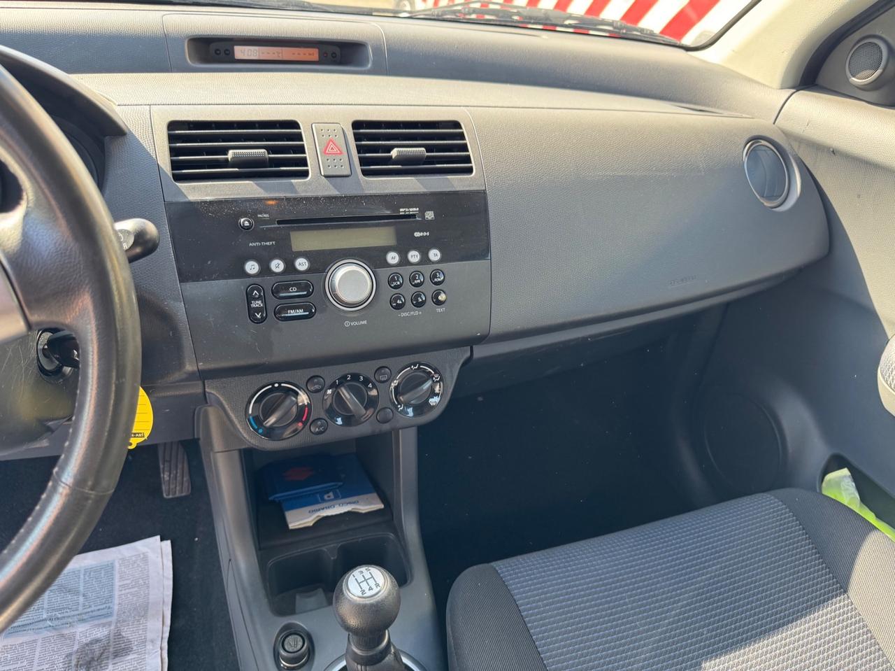 Suzuki Swift 1.3 5p. Benzina