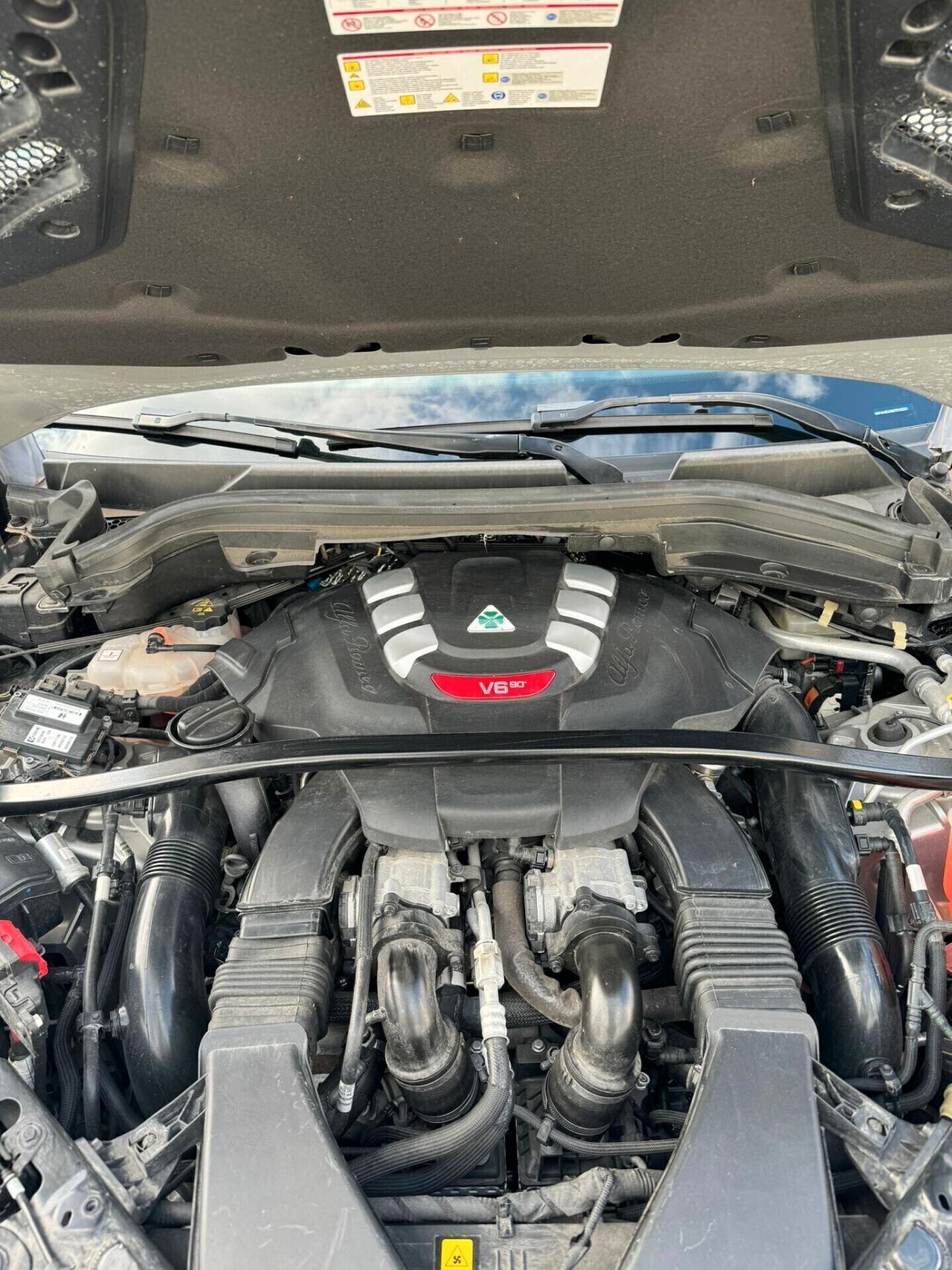 Alfa Romeo Stelvio 2.9 Bi-Turbo V6 510 CV AT8 Quadrifoglio