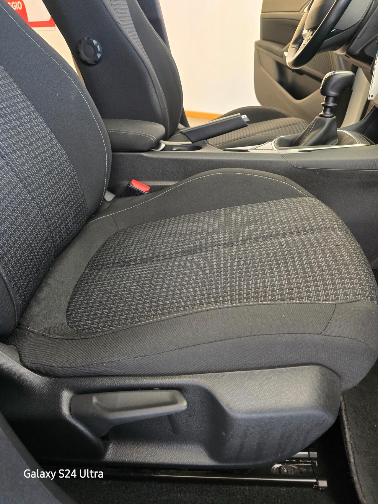 Peugeot 308 BlueHDi 130 S&S EAT8 SW Active Business