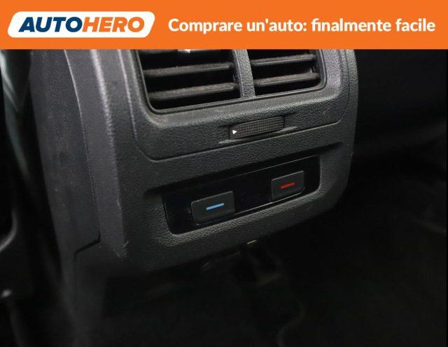 VOLKSWAGEN Touran 2.0 TDI 150 CV SCR DSG Comfortline BlueMotion Tech