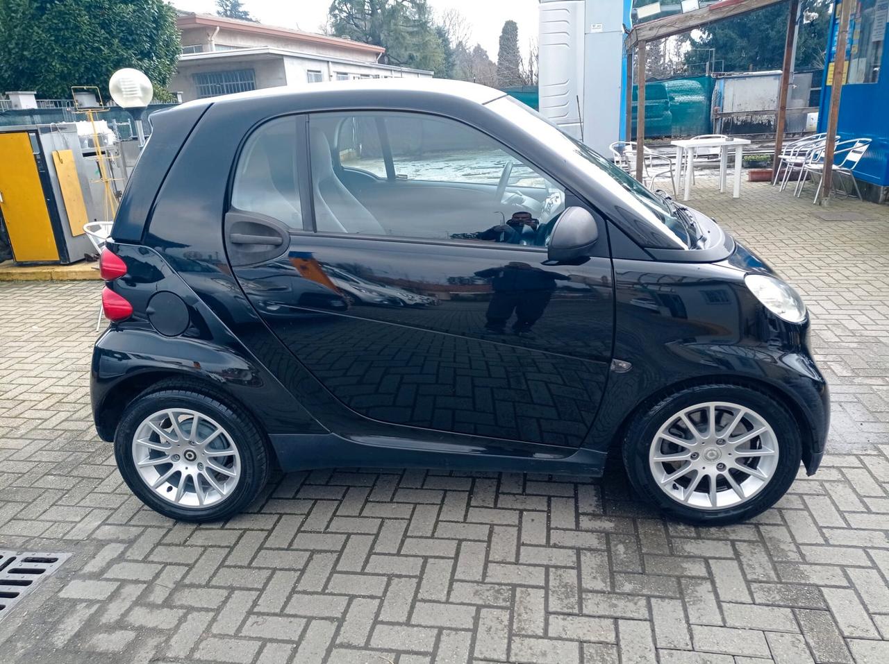 Smart ForTwo 1000 62 kW coupé passion