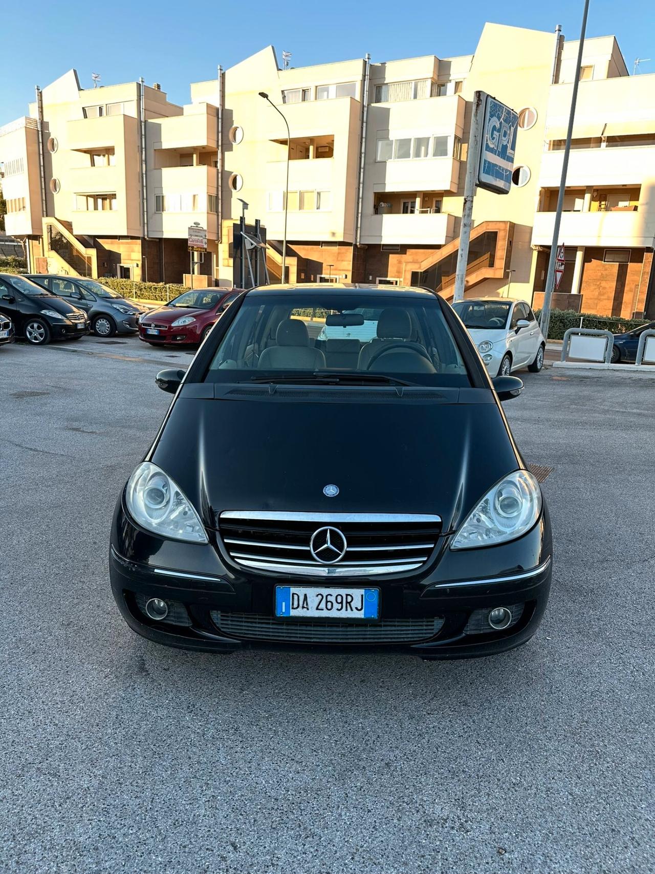 mercedes benz A 180 avantgarde