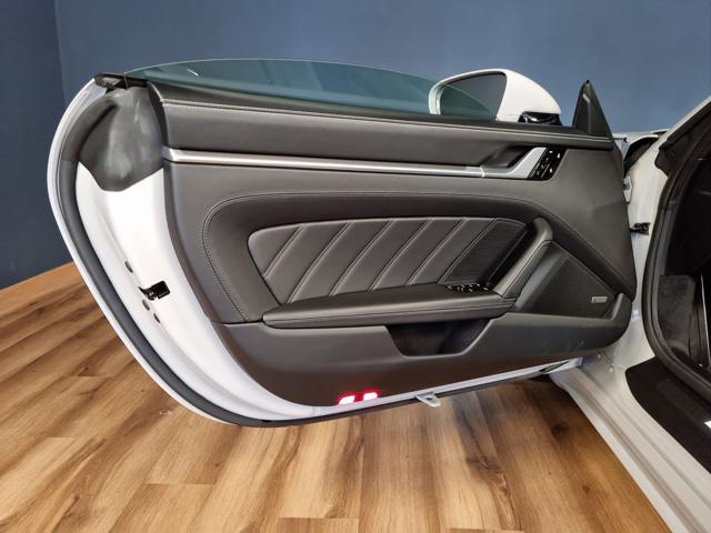 PORSCHE 911 Turbo S Cabriolet 650 cv