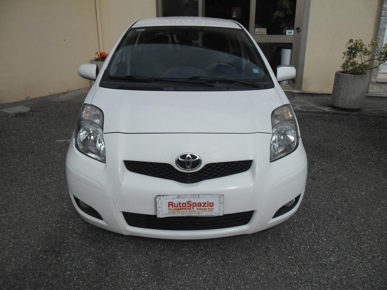 Toyota Yaris 1.0 5 porte