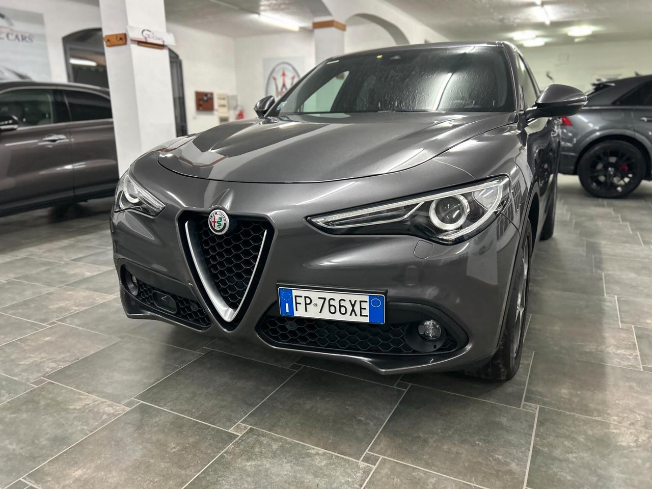 Stelvio 2.2 Turbodiesel 210 CV AT8 Q4 "VELOCE"