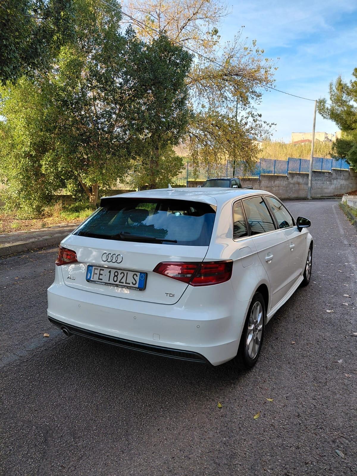 Audi A3 SPB 1.6 TDI clean diesel quattro Ambition