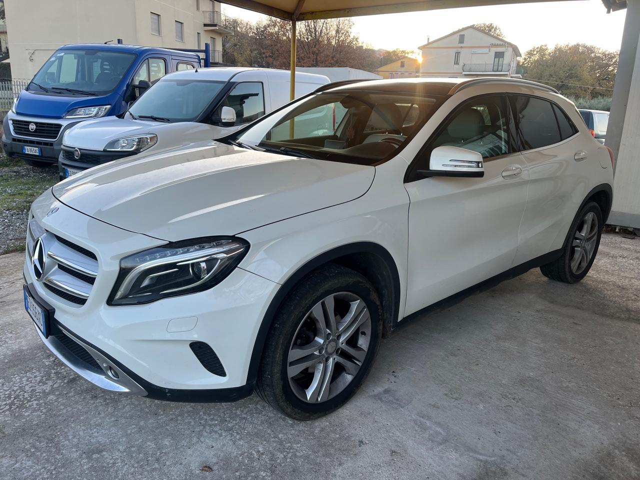 Mercedes-benz GLA 200 CDI Premium