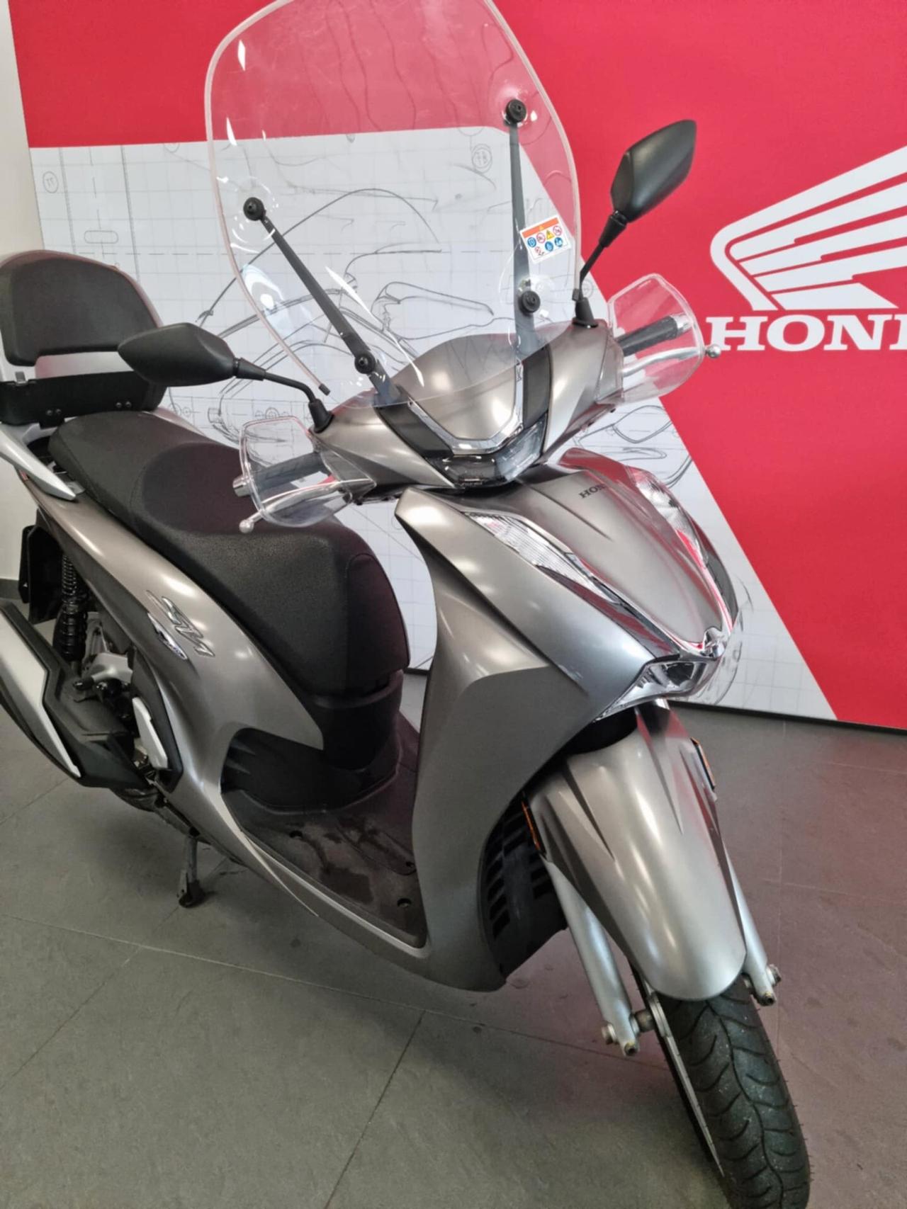 Honda SH 350 - 16.226 km - 2021